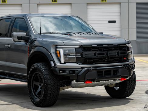 Used 2025 Ford F150 Raptor w/ Equipment Group 803A Raptor R AWD/4WD image 26