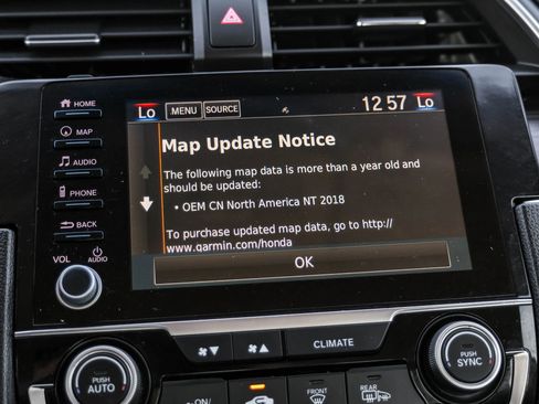 Used 2019 Honda Civic Touring image 30