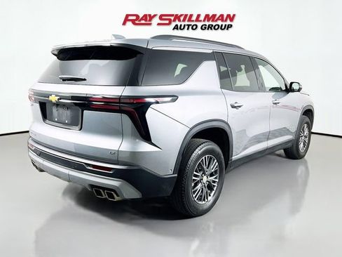 Used 2024 Chevrolet Traverse LT w/ Enhanced Driving Package FWD image 7