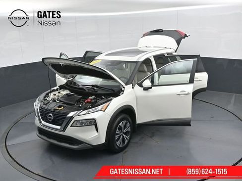 Used 2023 Nissan Rogue SV w/ SV Premium B Package image 48