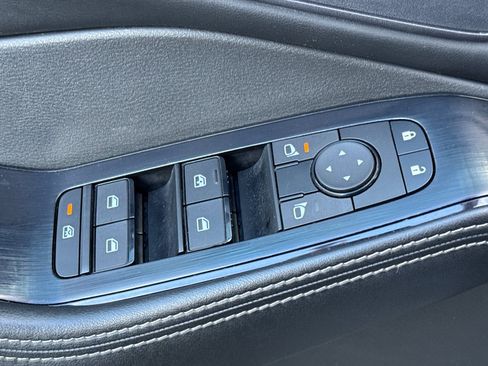 Certified 2024 Nissan Rogue SV image 12