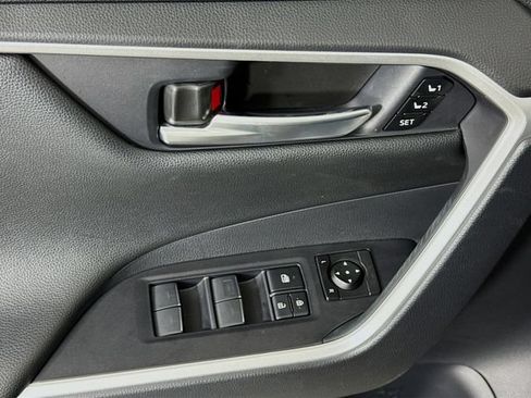 Certified 2025 Toyota RAV4 XSE w/ Advanced Technology Package AWD/4WD image 19