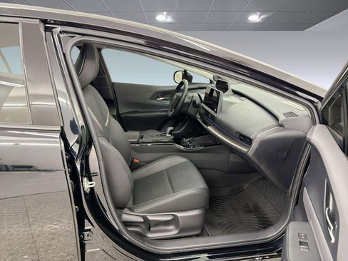 Used 2024 Toyota Prius Limited w/ Limited Premium Package image 24