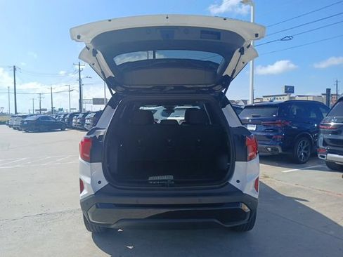 Used 2026 GMC Terrain Elevation w/ Black Edition FWD image 10