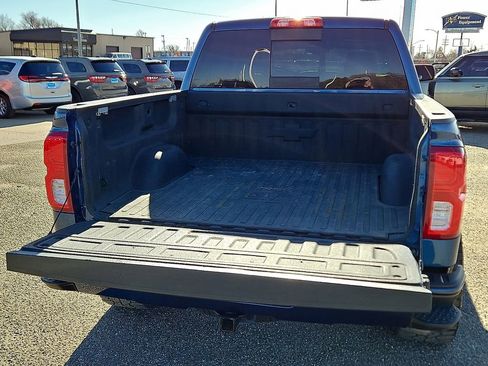 Used 2018 Chevrolet Silverado 1500 High Country image 7