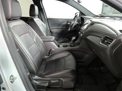 Used 2022 Chevrolet Equinox RS w/ RS Leather Package image 23