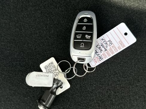 Used 2023 Hyundai Tucson SEL w/ Cargo Package AWD/4WD image 32