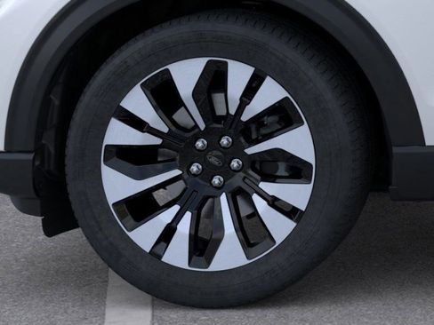 New 2026 Ford Explorer Platinum w/ LUX Leather Package image 24