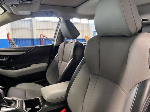 Used 2023 Subaru Outback Limited AWD/4WD image 23