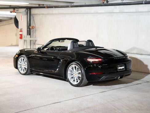 Certified 2023 Porsche 718 Boxster RWD image 3