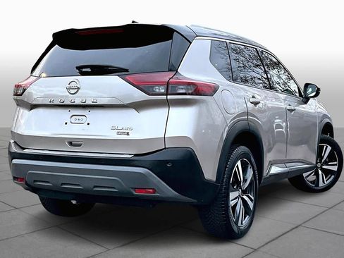 Used 2021 Nissan Rogue SL image 12