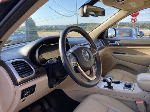 Used 2014 Jeep Grand Cherokee Limited image 11