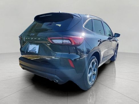 Certified 2025 Ford Escape ST-Line image 8