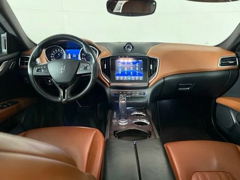 Used 2019 Maserati Ghibli S GranLusso RWD image 26