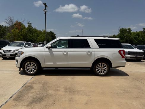 Used 2020 Ford Expedition Max XLT w/ Equipment Group 202A RWD image 6