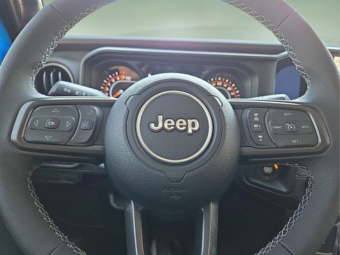 New 2025 Jeep Gladiator Mojave w/ Steel Bumper Group image 24