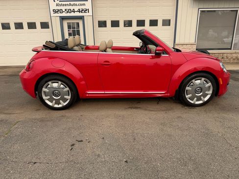Used 2014 Volkswagen Beetle 2.5 FWD image 10