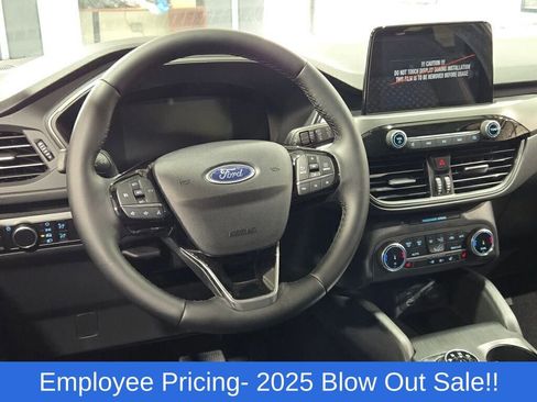 New 2025 Ford Escape Active w/ Cold Weather Package FWD image 20