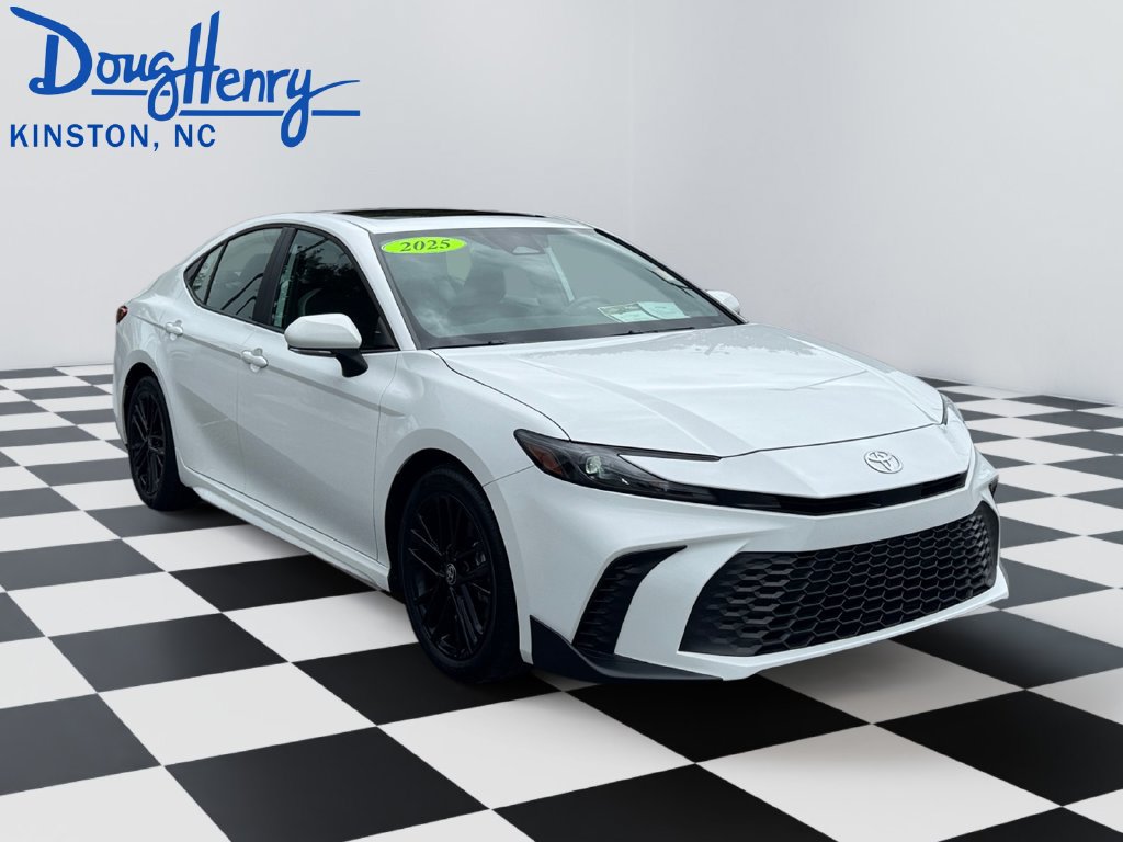 Used 2025 Toyota Camry SE w/ Multimedia Upgrade Package FWD image 7