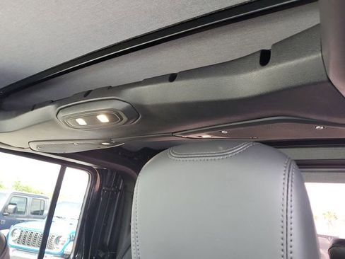 New 2026 Jeep Gladiator Rubicon AWD/4WD image 27