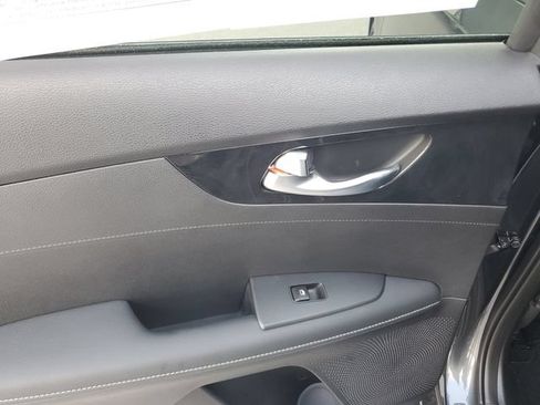 Certified 2024 Kia Forte GT-Line FWD image 9