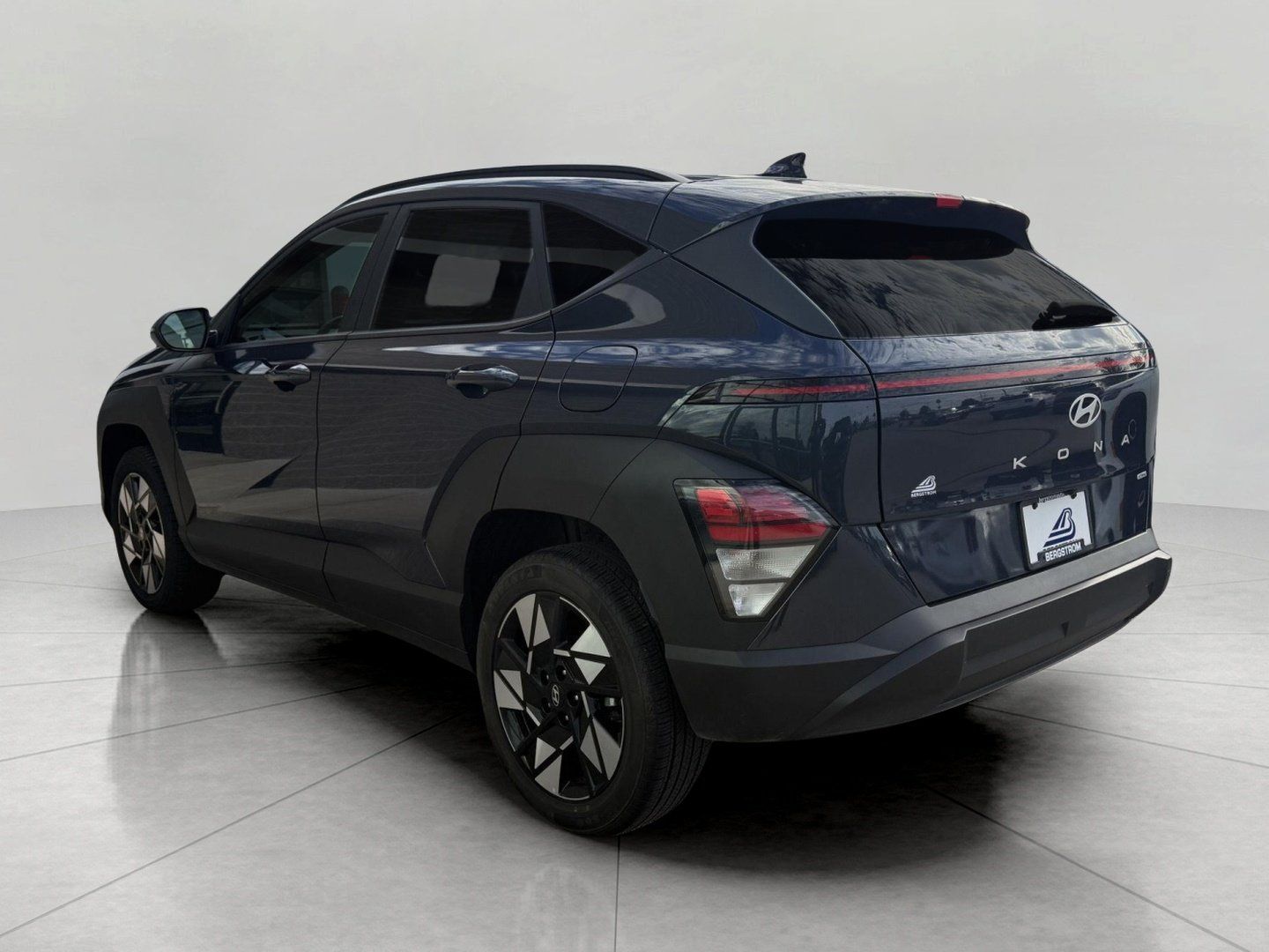 Used 2025 Hyundai Kona SEL AWD/4WD image 10