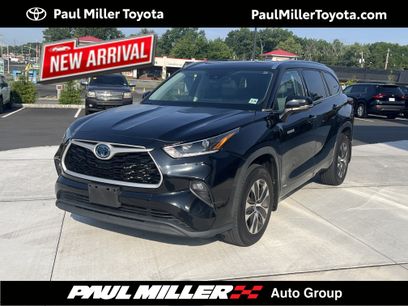 Used 2021 Toyota Highlander XLE