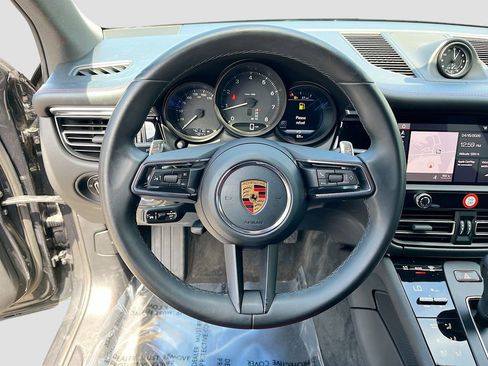 Used 2023 Porsche Macan Turbo AWD/4WD image 17
