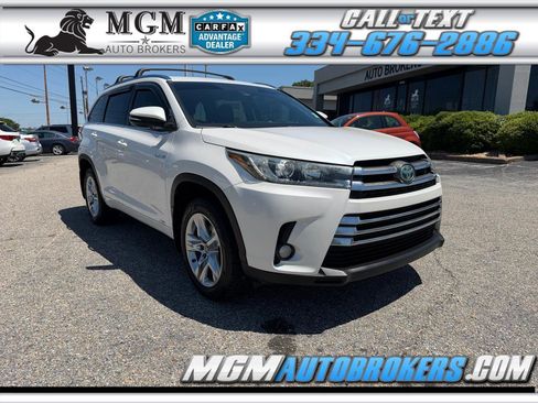 Used 2017 Toyota Highlander Limited AWD/4WD image 1