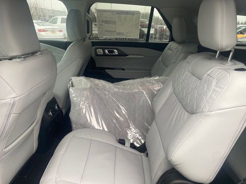 New 2026 Ford Explorer Platinum w/ LUX Leather Package image 28