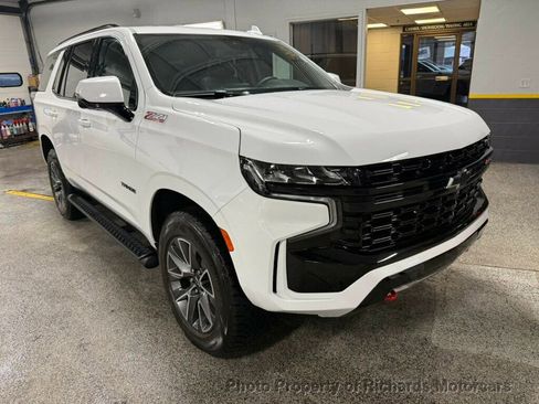 Used 2024 Chevrolet Tahoe Z71 w/ Luxury Package image 9