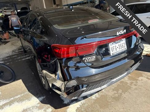 Used 2024 Kia Forte LXS FWD image 4