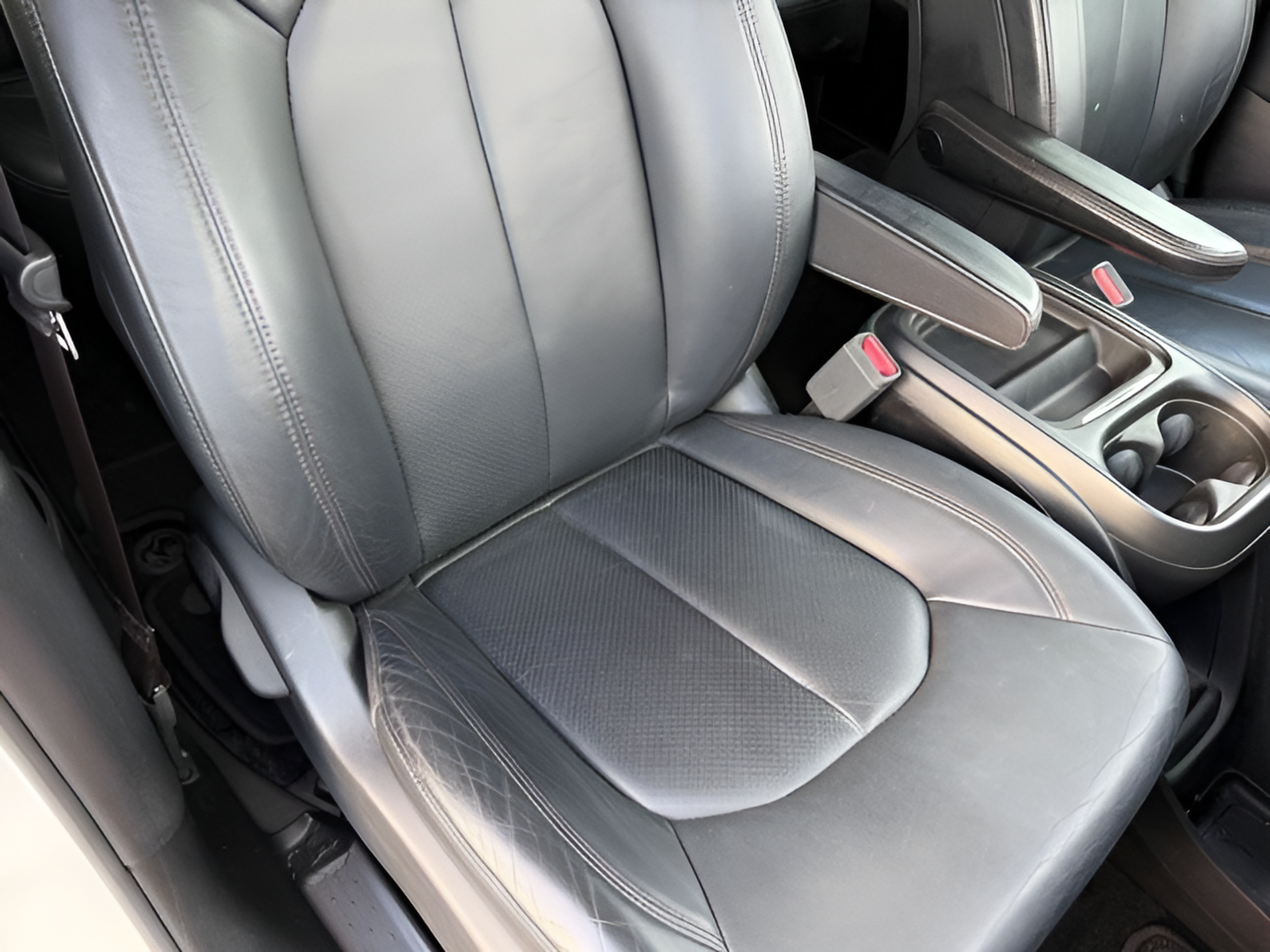 Used 2019 Chrysler Pacifica Touring-L FWD image 14