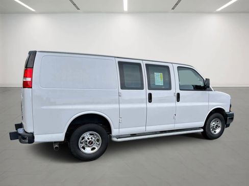 Used 2023 GMC Savana 2500 image 4