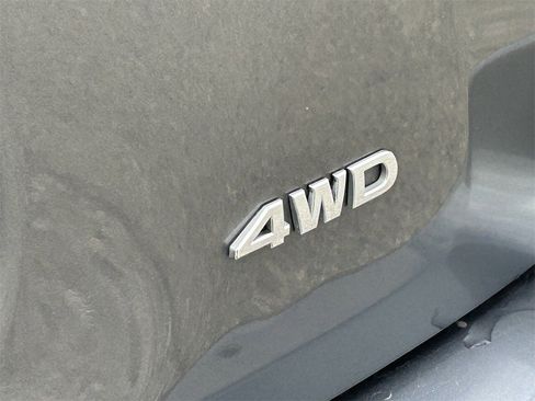 Used 2018 Nissan Pathfinder S image 6