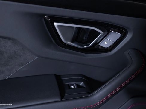 Used 2024 Lamborghini Urus S image 36