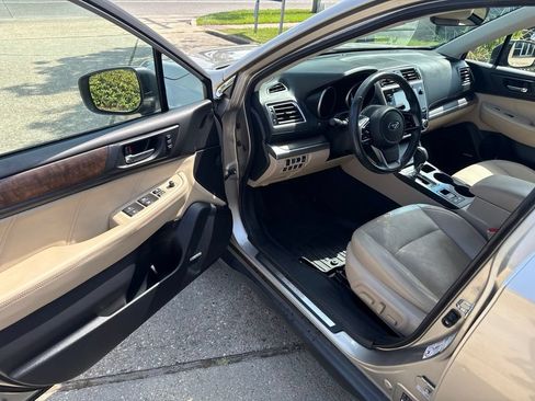 Used 2019 Subaru Outback 2.5i Limited AWD/4WD image 11