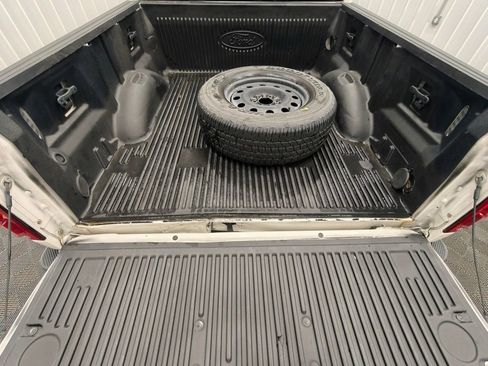 Used 2016 Ford F150 Platinum w/ Equipment Group 701A Luxury image 30