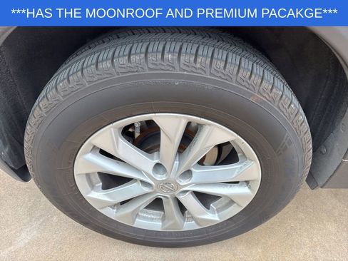 Used 2015 Nissan Rogue SV w/ SV Premium Package image 36