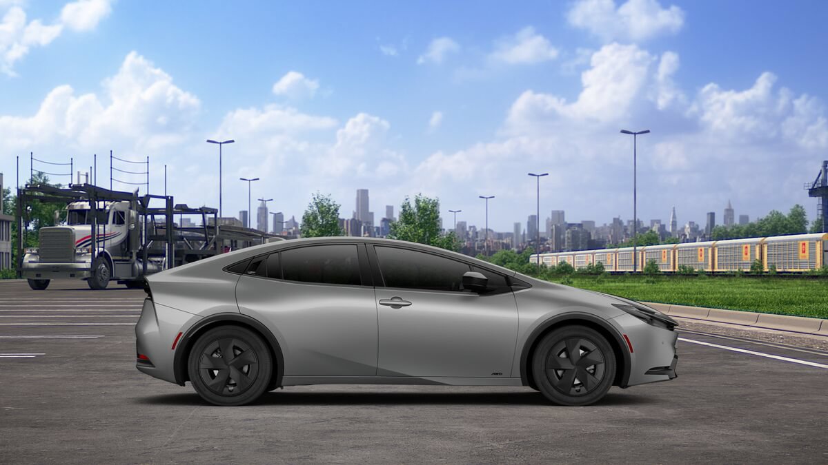 New 2027 Toyota Prius LE AWD/4WD image 12