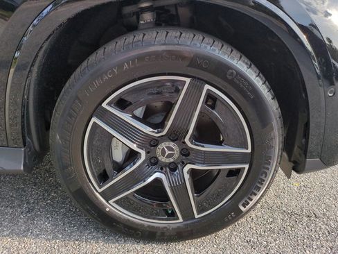 Used 2026 Mercedes-Benz GLC 300 image 11