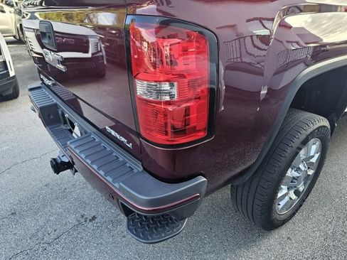 Used 2016 GMC Sierra 2500 Denali w/ Driver Alert Package image 12
