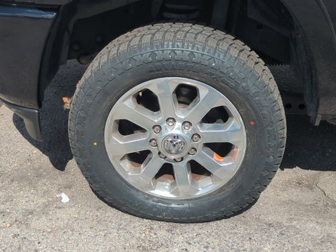 Used 2019 RAM 3500 Laramie image 11