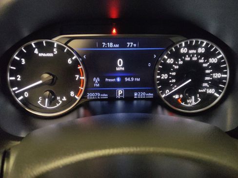 Used 2023 Nissan Altima 2.5 SV FWD image 23