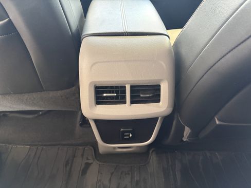 Used 2018 GMC Terrain SLT w/ Preferred Package FWD image 21