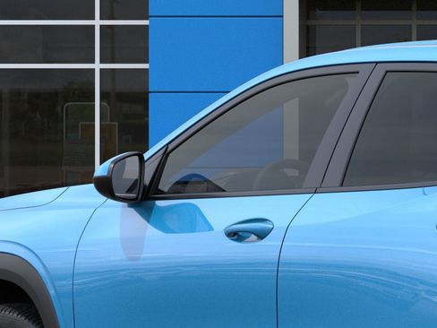 New 2026 Chevrolet Trax LS w/ LS Convenience Package FWD image 36