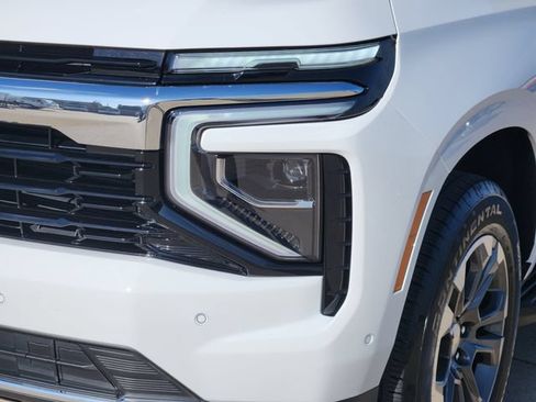 Used 2025 Chevrolet Tahoe LS RWD image 16