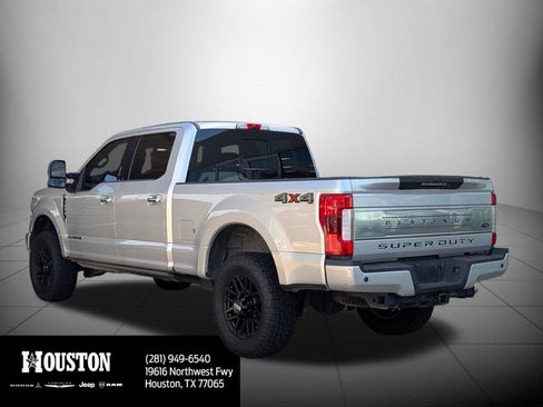 Used 2018 Ford F250 Platinum w/ Platinum Ultimate Package image 4