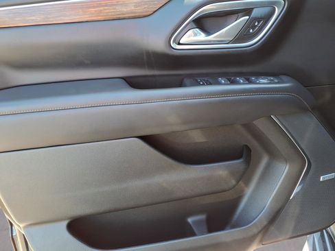 Used 2023 Chevrolet Tahoe High Country image 13