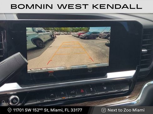 Used 2023 GMC Sierra 1500 SLE image 24